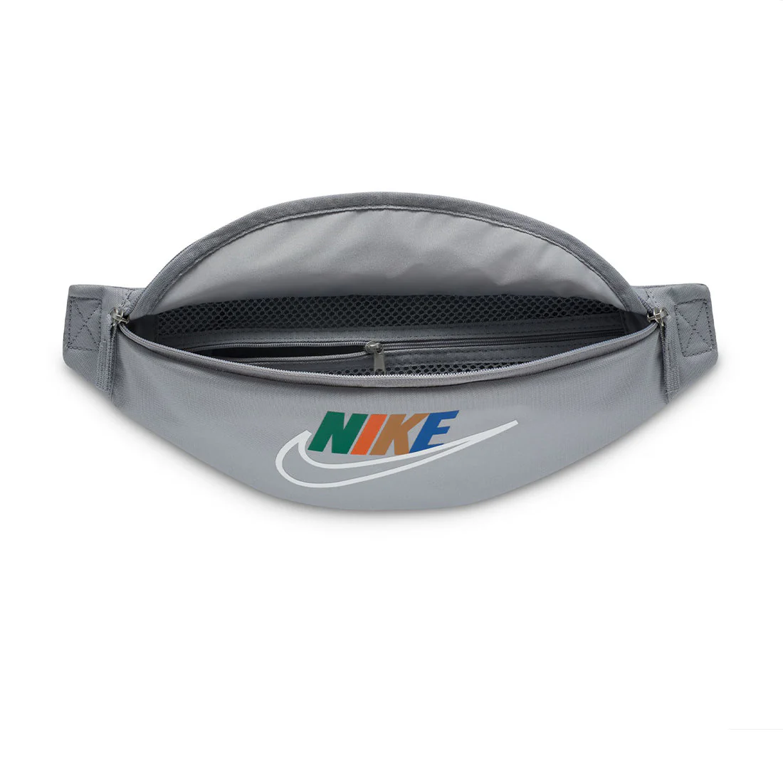 NIKE Heritage Crossbody Bag (3L) - Image 3